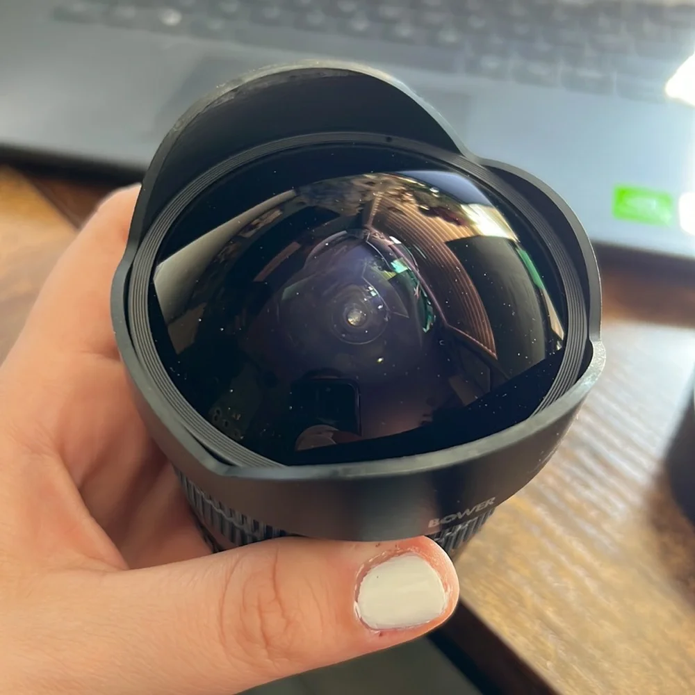 Bower AE 8 mm 3.5 Fisheye lens for Nikon